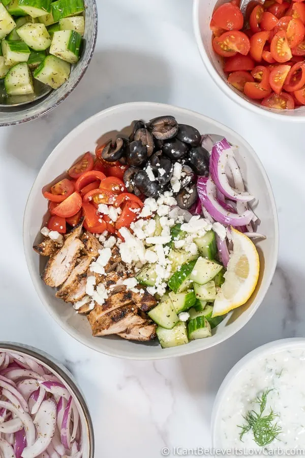 Easy Greek Chicken Bowl Recipe with veggies