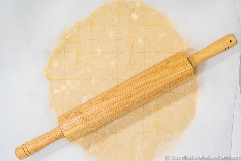 rolling out Low Carb Apple Pie top crust