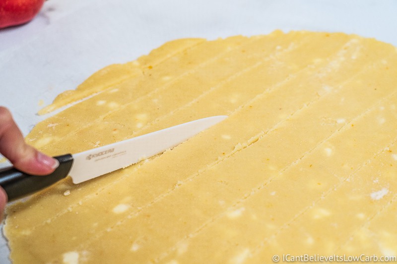 cutting lattice for Keto Apple Pie top crust