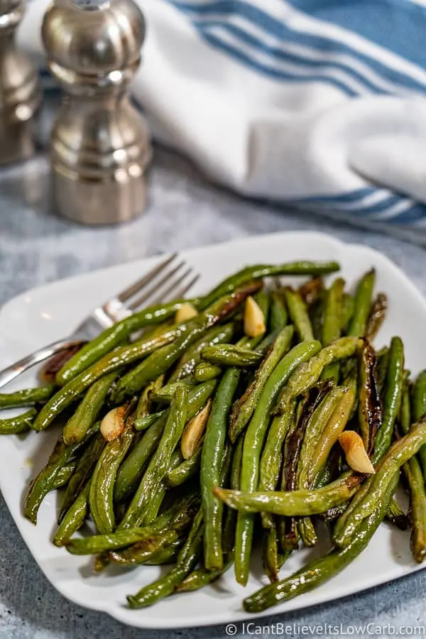 plate of low carb Roasted Green Beans