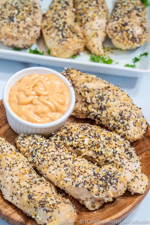 Everything Bagel Chicken with dipping sauce