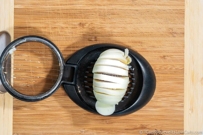 how to cut a hard-boiled egg