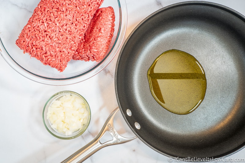 olive oil in pan for ground beef