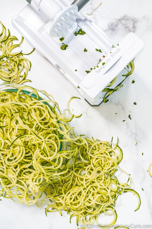 How to make noodles with spaghetti spiralizer