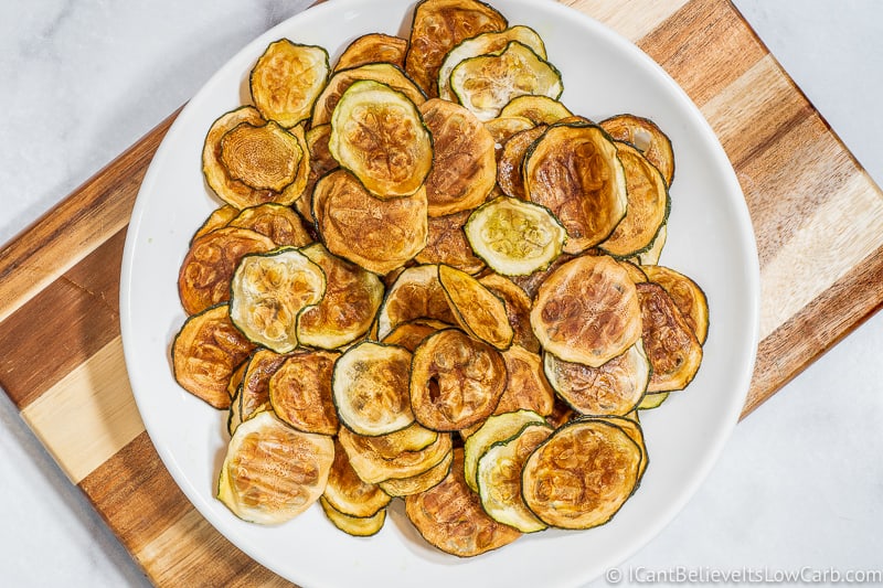 Thin & Crispy Baked Zucchini Chips Recipe | (Easy and Healthy)