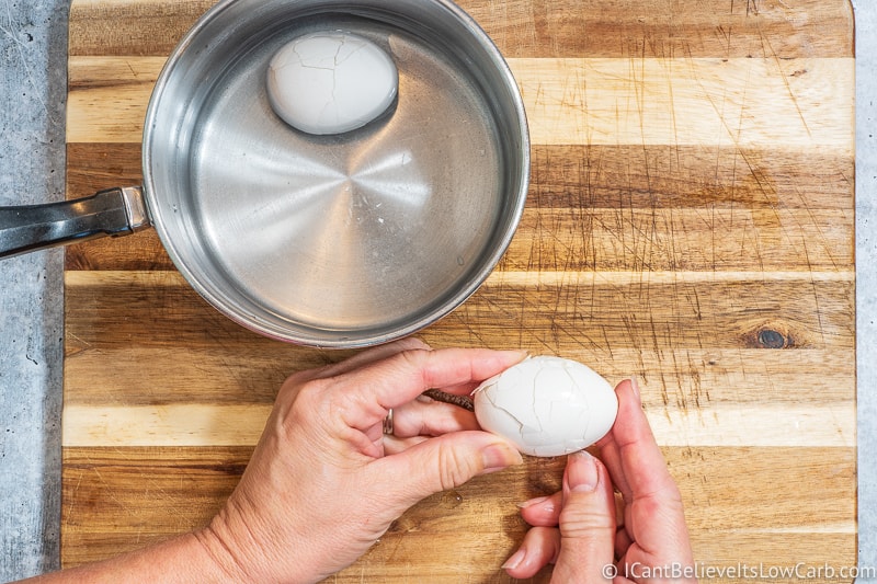 Peeling Hard Boiled Eggs
