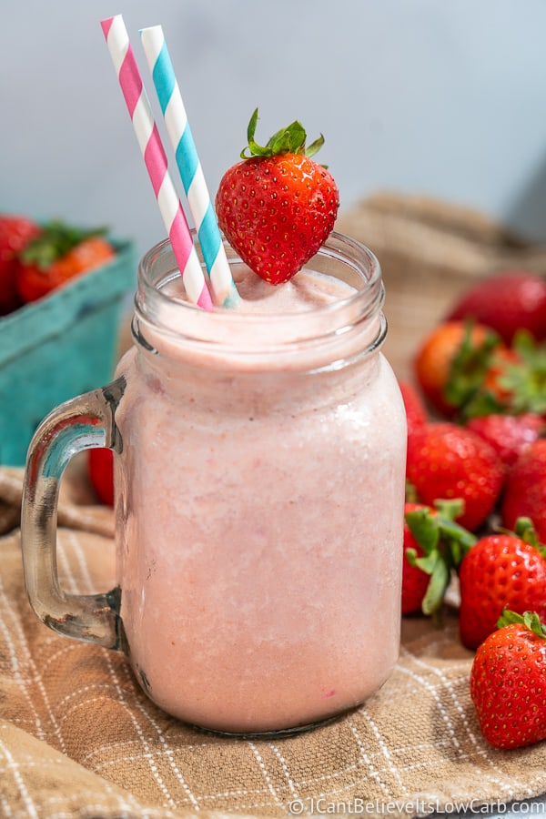 Best Keto Strawberry Smoothie Recipe