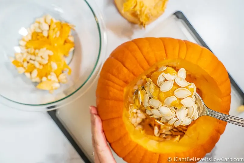 How to scoop out Pumpkin Seeds