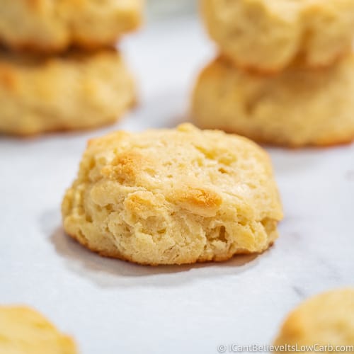 Fluffy Almond Flour Keto Biscuits (Low Carb & Gluten-Free)