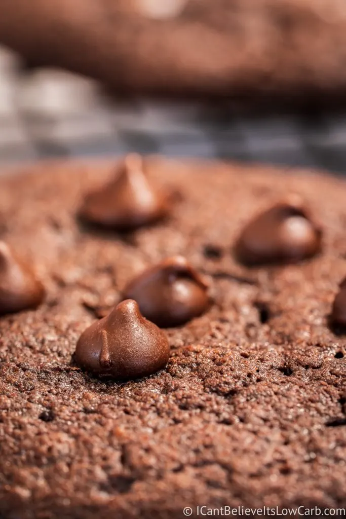 Chocolate Keto Cookies wth chocolate chips