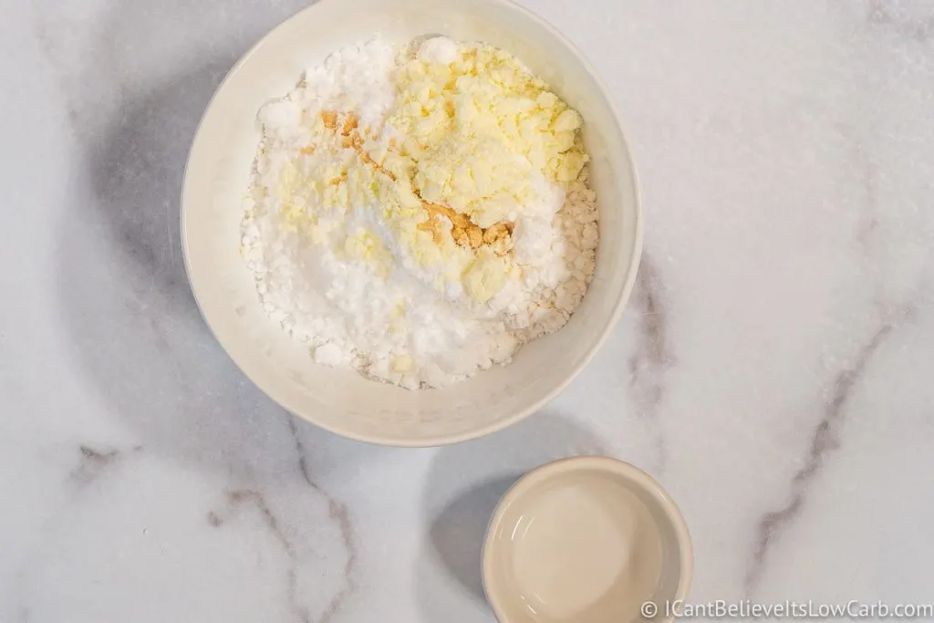 adding vanilla to royal icing