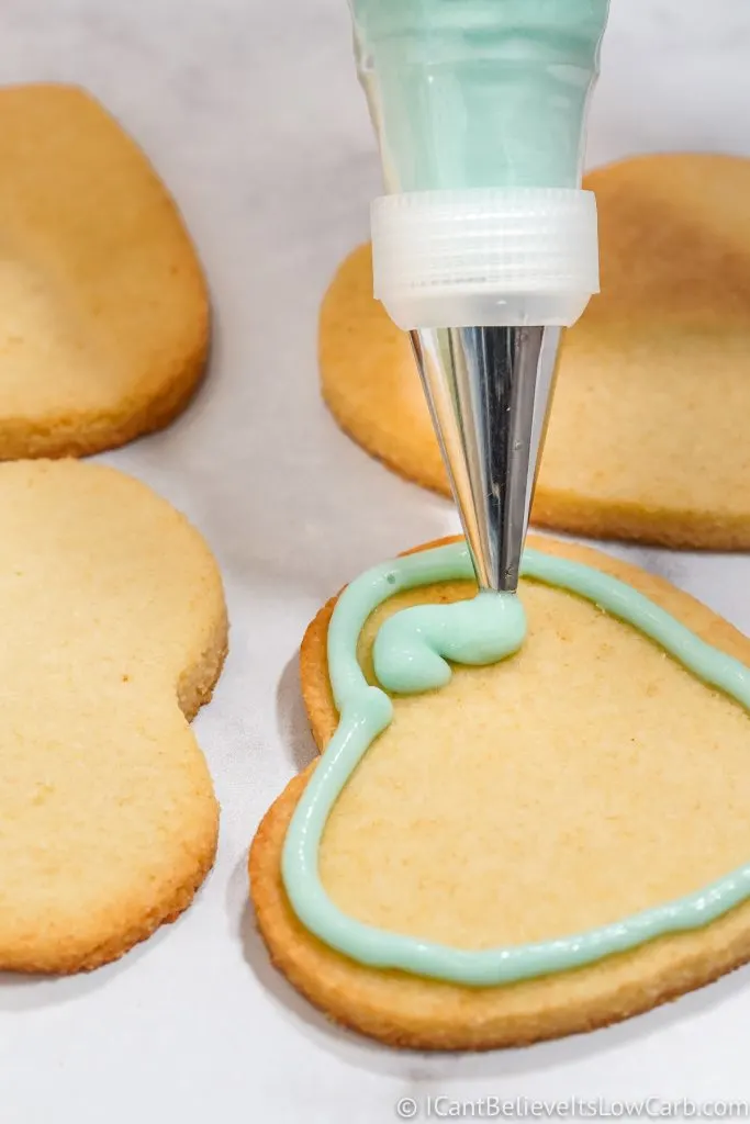 Putting Keto Royal Icing on Sugar Cookies