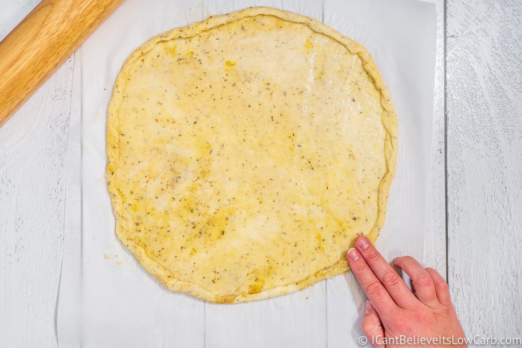 Forming edges on Fathead dough crust
