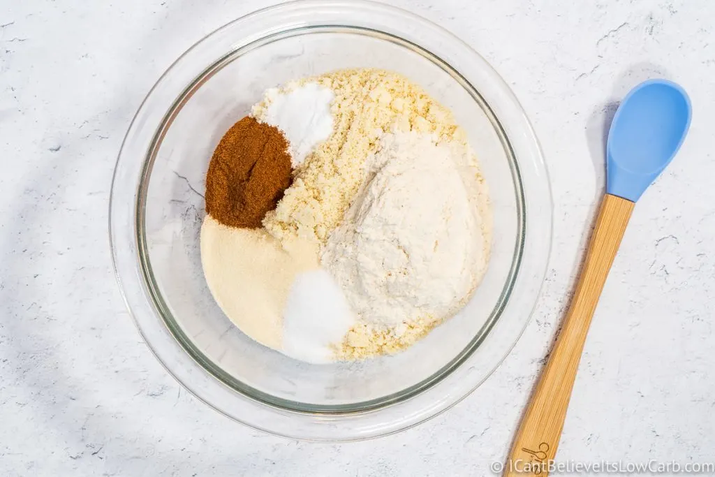 Dry ingredients for sugar-free Oatmeal Cookies