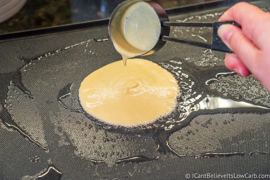 Adding Low Carb liquid Pancake mix to griddle