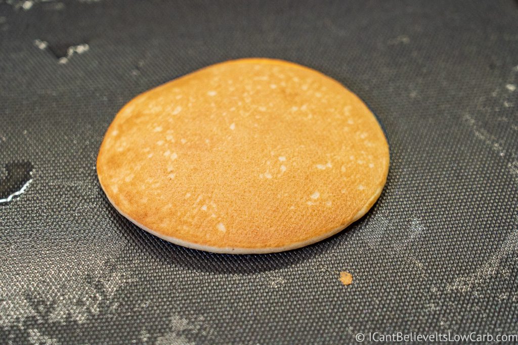 Cooking Low Carb Pancakes