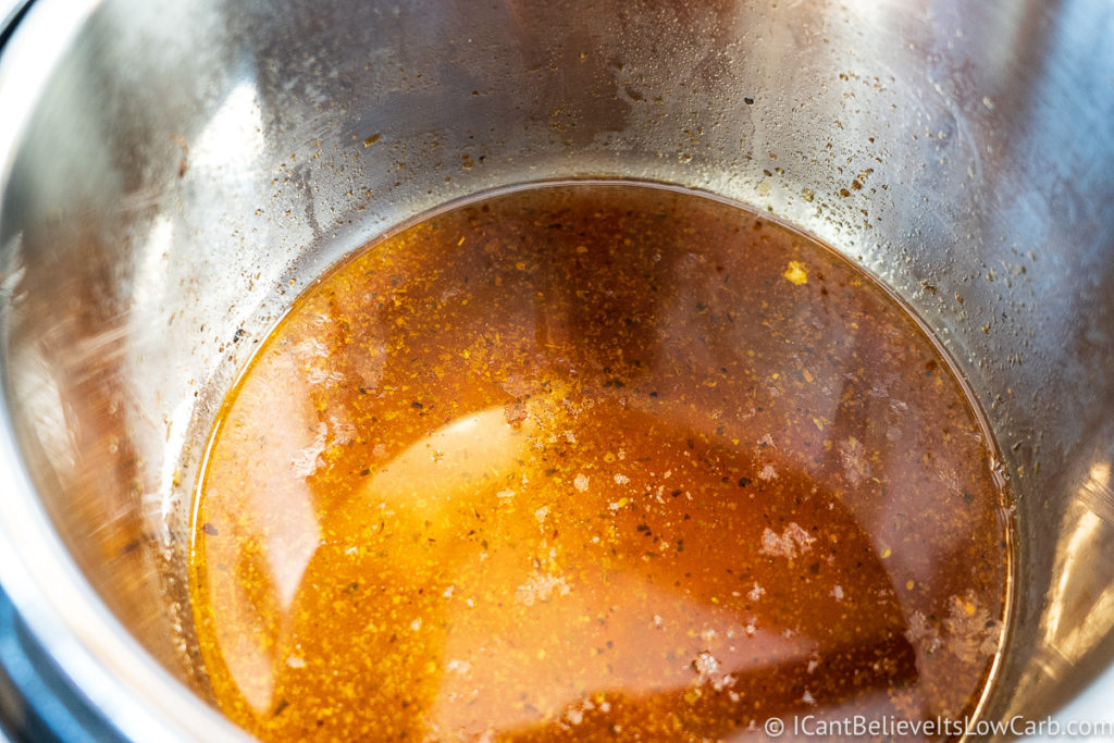 making a gravy from the chicken drippings