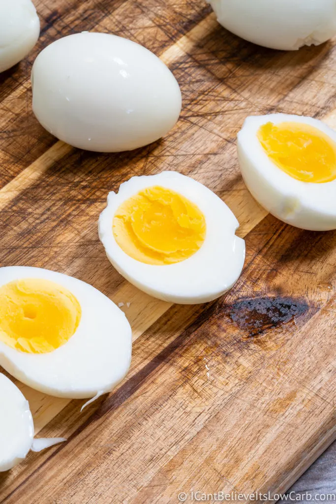 Cutting Hard Boiled Eggs in half