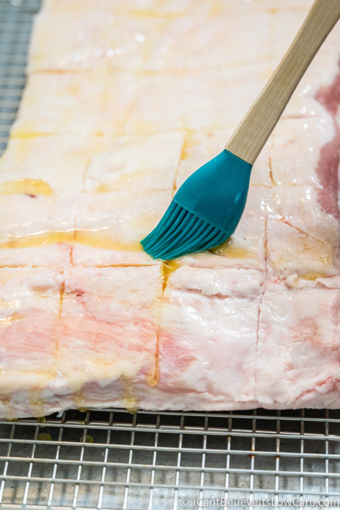 Covering the Pork Belly with olive oil