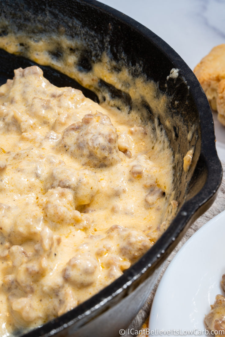 Easy Keto Sausage Gravy Recipe (Breakfast & CountryStyle)
