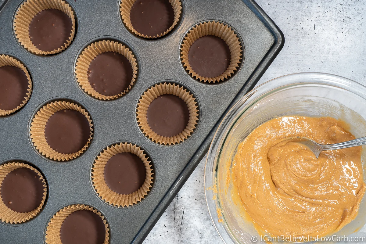 Keto Peanut Butter Cups chocolate layer with peanut butter mixture
