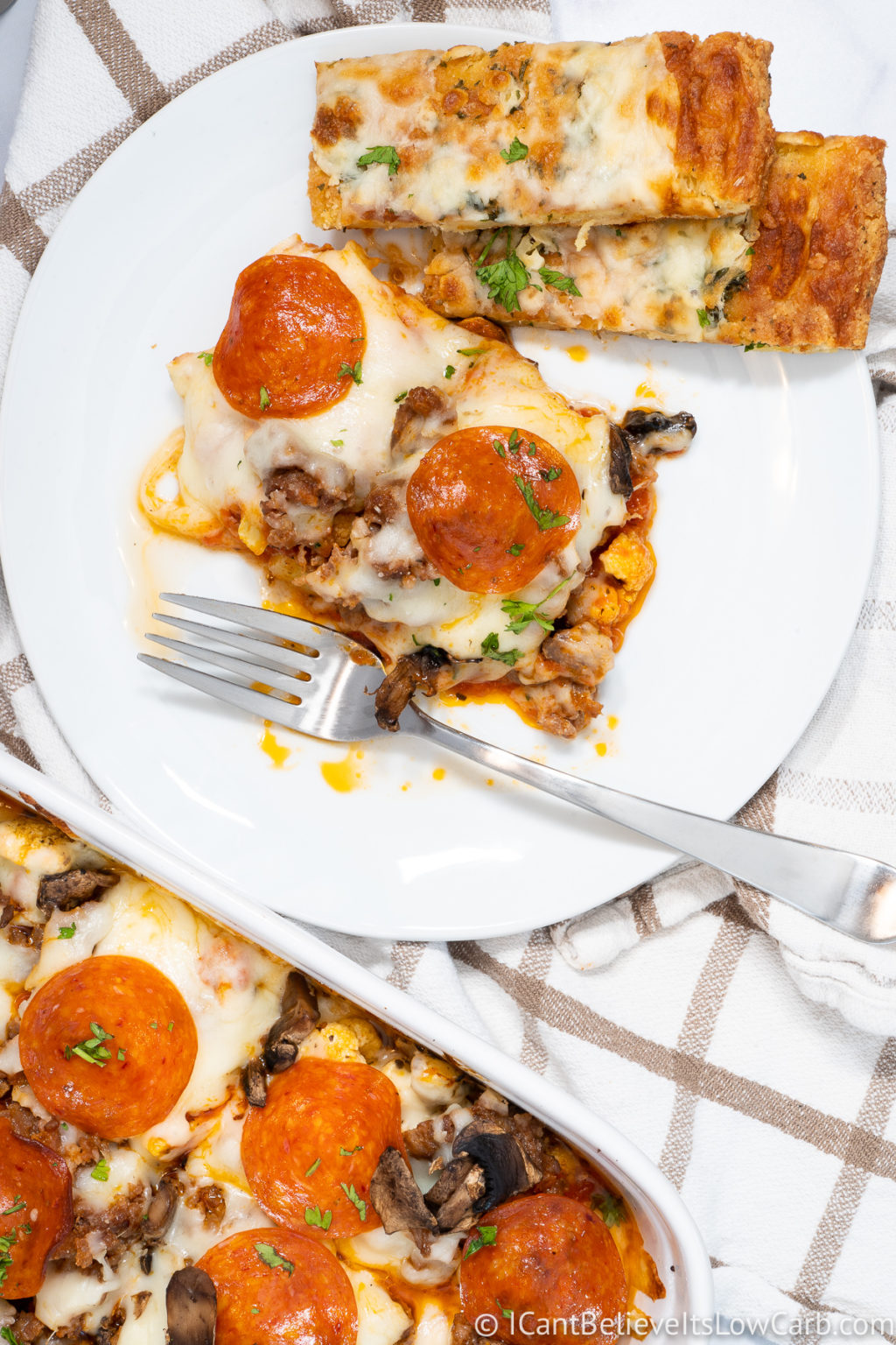 Easy Keto Pizza Casserole Recipe Low Carb Pizza Bake